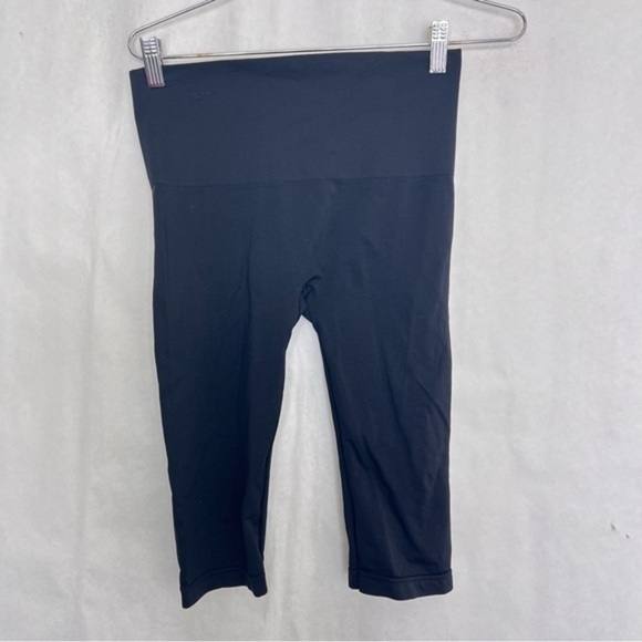 5/$25 MeMoi black short Shapeware size XL - Picture 1 of 3
